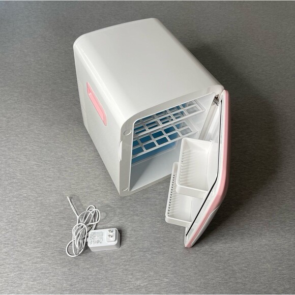 Cooluli White & Pink 12 Can / 10 Liter Vanity Mini Beauty Fridge for Decor - Picture 1 of 12